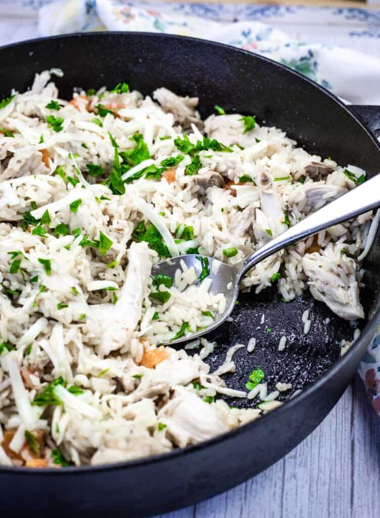 Chicken bog on a skillet.