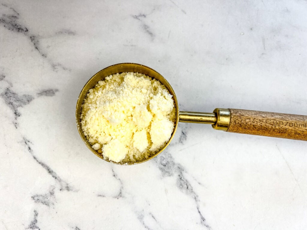 Dehydrated onion flakes, Italian seasoning, garlic, and Parmesan cheese.