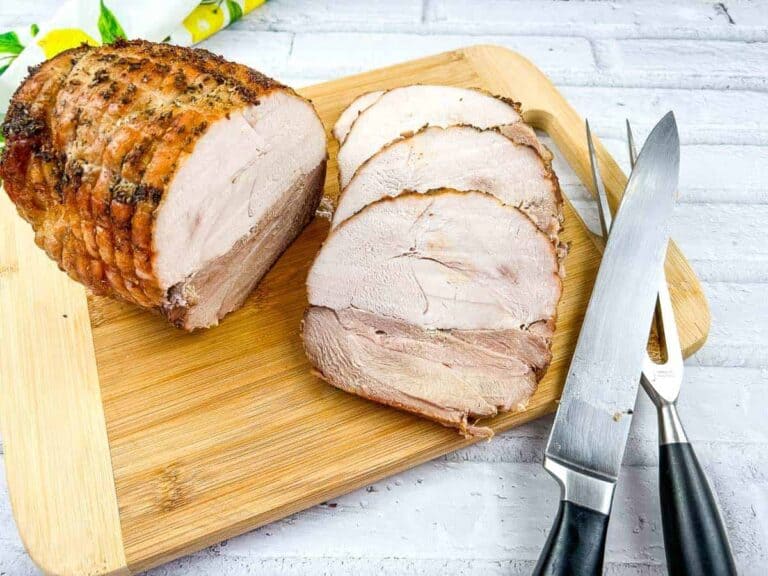 23 Christmas Dinners That Fit Nicely Into Any Santa-Stop Scenario